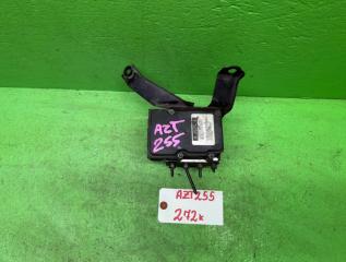 Блок abs TOYOTA AVENSIS AZT255 2 ракурс