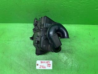 Корпус воздушного фильтра TOYOTA COROLLA AXIO NKE165 1NZ-FE 17705-21170 5 ракурс Корпус воздушного фильтра TOYOTA COROLLA AXIO NKE165 1NZ-FE 17705-21170 5 ракурс