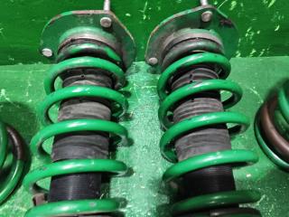 Стойка передняя TOYOTA VOXY ZRR85 4 ракурс Стойка передняя TOYOTA VOXY ZRR85 4 ракурс