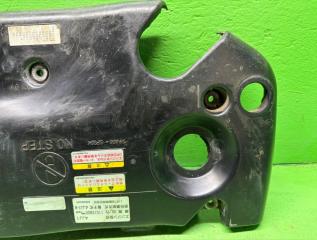 Пластиковая крышка на двс ISUZU ELF NPR85 4JJ1 3 ракурс