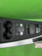 Бардачок между сиденьями AUDI A4 8W 5 ракурс Бардачок между сиденьями AUDI A4 8W 5 ракурс