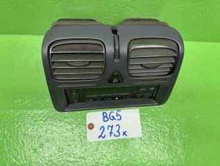 Консоль магнитофона SUBARU LEGACY BG5 72311AC000 2 ракурс