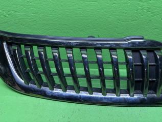 Решетка радиатора TOYOTA ISIS ZNM10 08423-44240 3 ракурс