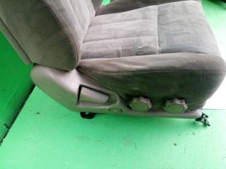 Сидение переднее TOYOTA LAND CRUISER HDJ101 4 ракурс