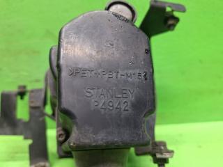 Туманка правая TOYOTA ALPHARD MNH15 P4942 3 ракурс