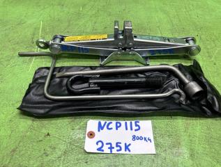 Домкрат TOYOTA IST NCP115 1 ракурс Домкрат TOYOTA IST NCP115 1 ракурс