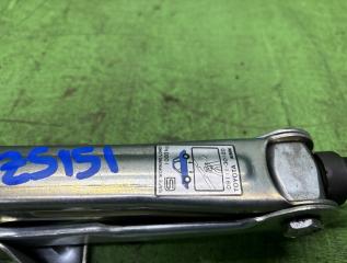 Домкрат TOYOTA CROWN JZS151 2 ракурс