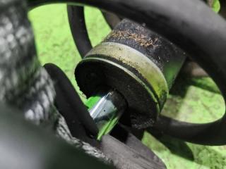 Стойка левая передняя TOYOTA CAMI J102E 2 ракурс
