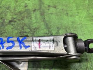 Домкрат TOYOTA COROLLA AE104 2 ракурс