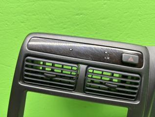 Консоль магнитофона TOYOTA CARINA ST215 55412-20904 2 ракурс