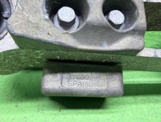 Подушка двигателя правая передняя VOLVO v60 FW49 31430211 3 ракурс Подушка двигателя правая передняя VOLVO v60 FW49 31430211 3 ракурс
