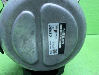 Помпа инвертора NISSAN NOTE SNE13 215806XZ5A 5 ракурс