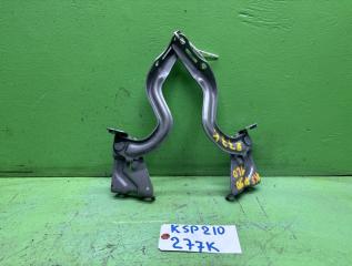 Петля капота TOYOTA YARIS KSP210 1 ракурс Петля капота TOYOTA YARIS KSP210 1 ракурс