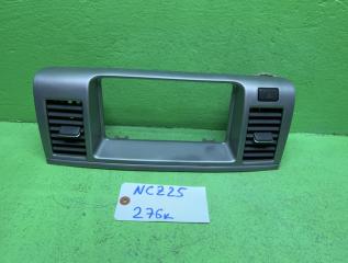 Консоль магнитофона TOYOTA RAUM NCZ25 1 ракурс