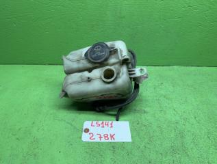 Бачок стеклоомывателя TOYOTA CROWN LS141 3 ракурс Бачок стеклоомывателя TOYOTA CROWN LS141 3 ракурс