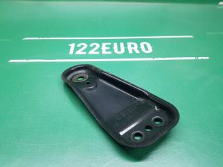 Запчасть кронштейн SKODA Fabia 2011