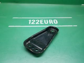 Запчасть кронштейн SKODA Fabia 2011