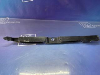 Запчасть пыльник крыла передний левый Volkswagen Tiguan 2010