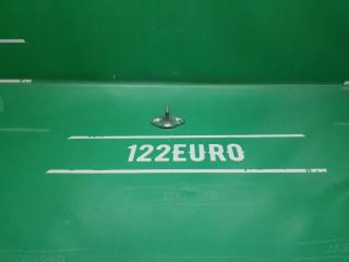 Фото запчасти петля замка двери задняя левая Pontiac Vibe 2003 Б/У запчасть Запчасть петля замка двери задняя левая Pontiac Vibe 2003