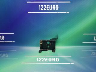 Фото запчасти кронштейн топливного фильтра RENAULT Logan 2014 Б/У запчасть Запчасть кронштейн топливного фильтра RENAULT Logan 2014