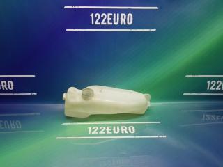 Фото запчасти бачок омывателя RENAULT Logan 2014 Б/У запчасть Запчасть бачок омывателя RENAULT Logan 2014