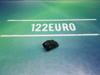 Запчасть кнопка стеклоподъемника передняя правая Volkswagen Passat 2008