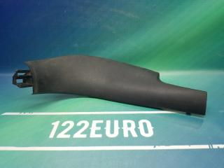 Фото запчасти накладка на стойку кузова передняя правая Renault Megane 2007 Б/У запчасть Запчасть накладка на стойку кузова передняя правая Renault Megane 2007