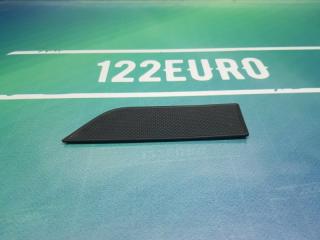 Запчасть накладка внутренней ручки двери передняя правая Kia Rio 2011