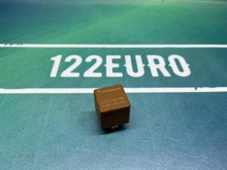 Фото запчасти реле Porsche Boxster 2010 контрактная запчасть Запчасть реле Porsche Boxster 2010