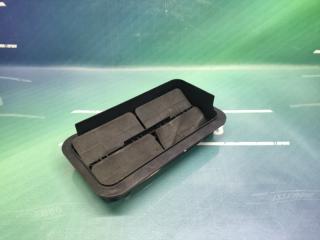 Запчасть клапан вентиляции крыла задний правый Subaru Legacy Lancaster 1998