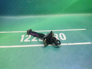 Запчасть ограничитель двери передний правый Nissan Cefiro 1999