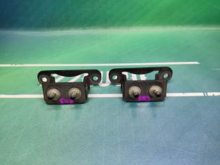 Запчасть петля двери багажника Subaru Legacy Lancaster 1998