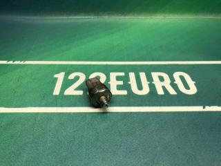 Запчасть датчик давления масла Toyota Platz 1999