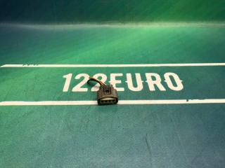 Фото запчасти разъем катушки зажигания Toyota Vitz 2001 контрактная запчасть Запчасть разъем катушки зажигания Toyota Vitz 2001