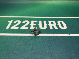 Фото запчасти кронштейн форсунки Mitsubishi RVR 2010 контрактная запчасть Запчасть кронштейн форсунки Mitsubishi RVR 2010