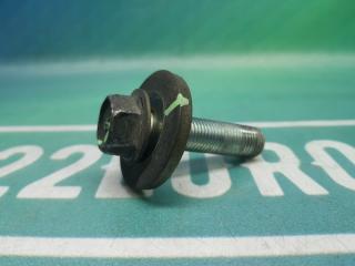 Фото запчасти болт шкива коленвала Toyota Vista 1995 контрактная запчасть Запчасть болт шкива коленвала Toyota Vista 1995