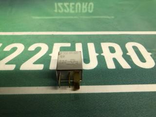 Фото запчасти реле Toyota Corolla 2005 Б/У запчасть Запчасть реле Toyota Corolla 2005