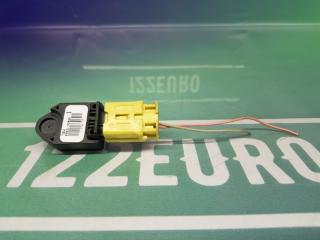 Запчасть датчик airbag правый Toyota Corolla 2005