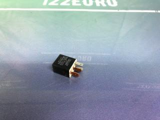 Фото запчасти реле Toyota Caldina 2001 Б/У запчасть Запчасть реле Toyota Caldina 2001