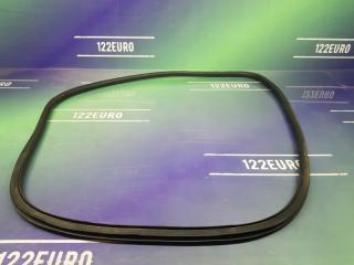 Фото запчасти уплотнительная резинка передняя правая Chevrolet Cruze 2011 Б/У запчасть Запчасть уплотнительная резинка передняя правая Chevrolet Cruze 2011