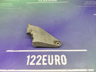 Фото запчасти кронштейн генератора Chevrolet Cruze 2011 Б/У запчасть Запчасть кронштейн генератора Chevrolet Cruze 2011