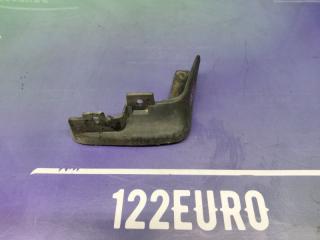 Фото запчасти брызговик передний правый Chevrolet Cruze 2011 Б/У запчасть Запчасть брызговик передний правый Chevrolet Cruze 2011