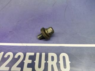 Фото запчасти болт шкива коленвала Honda CR-V 1996 Б/У запчасть Запчасть болт шкива коленвала Honda CR-V 1996