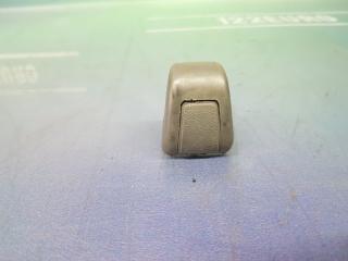 Фото запчасти крепление солнцезащитного козырька Honda CR-V 1996 Б/У запчасть Запчасть крепление солнцезащитного козырька Honda CR-V 1996