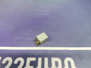 Фото запчасти реле Pontiac Vibe 2003 Б/У запчасть Запчасть реле Pontiac Vibe 2003