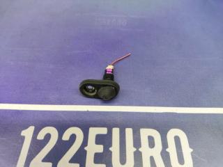 Фото запчасти концевик двери передний правый Pontiac Vibe 2003 Б/У запчасть Запчасть концевик двери передний правый Pontiac Vibe 2003