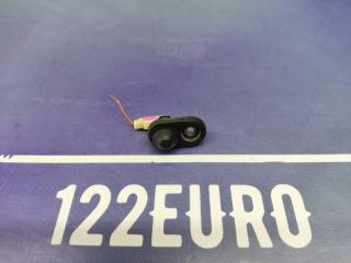 Фото запчасти концевик двери задний правый Pontiac Vibe 2003 Б/У запчасть Запчасть концевик двери задний правый Pontiac Vibe 2003