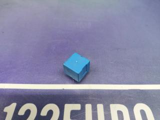 Фото запчасти реле Renault Duster 2019 Б/У запчасть Запчасть реле Renault Duster 2019