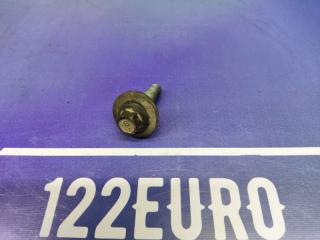 Фото запчасти болт шкива коленвала Toyota Ipsum 1998 Б/У запчасть Запчасть болт шкива коленвала Toyota Ipsum 1998