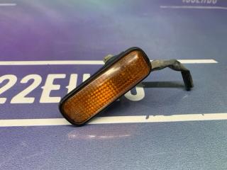 Фото запчасти повторитель поворота левый Honda CR-V 1997 Б/У запчасть Запчасть повторитель поворота левый Honda CR-V 1997